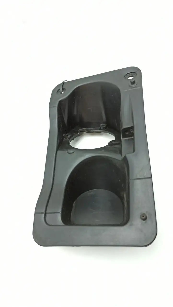 Nissan Primastar (2001 - 2014) 46624 Отделка лючка топливного бака — фото 3