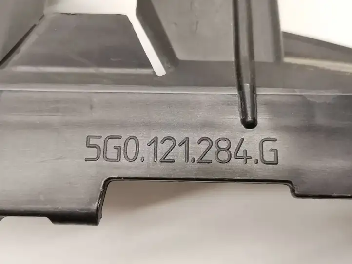 Volkswagen Golf VII (2013 - 2019) 5G0121284G Дефлектор воздуха — фото 2