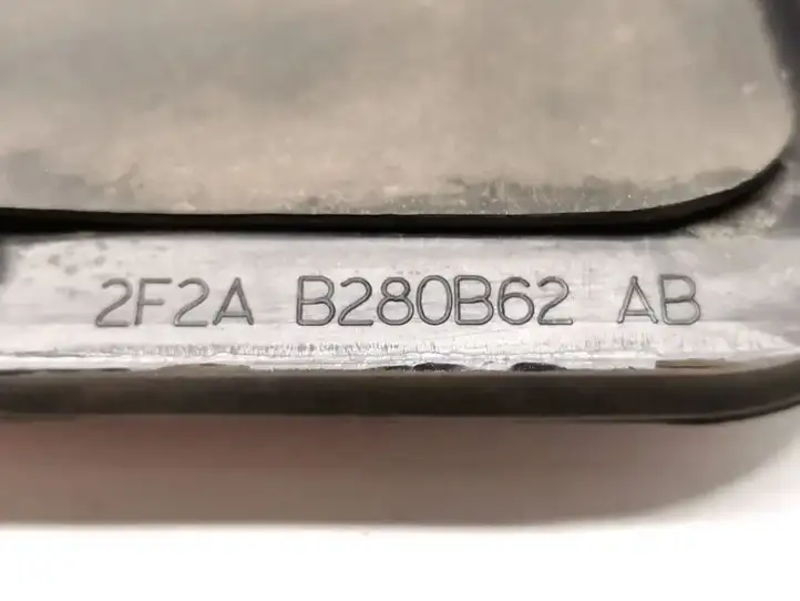 Tesla Model S (2016 - 2021) 2F2AB280B62AB Решетка в крыле — фото 3