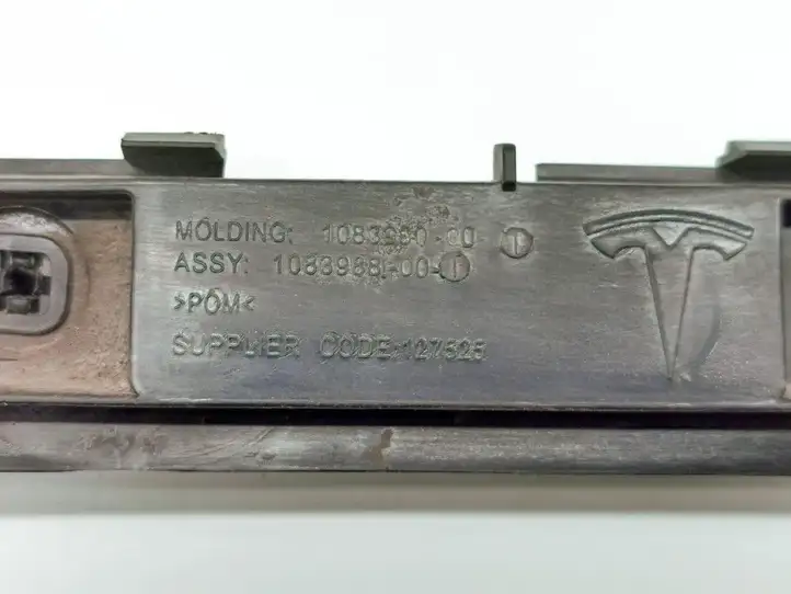 Tesla Model 3 (2017 - 2023) 1083990-00-I Кронштейн заднего бампера — фото 2