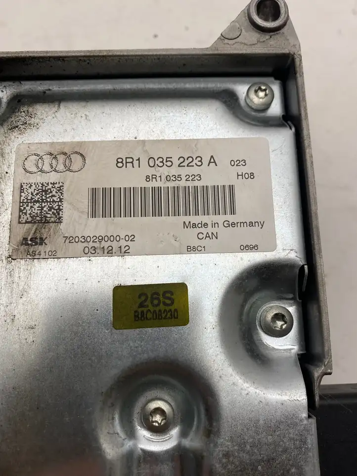 Audi A4 S4 B8 8K (2007 - 2011) 8R1035223A Усилитель звука — фото 2