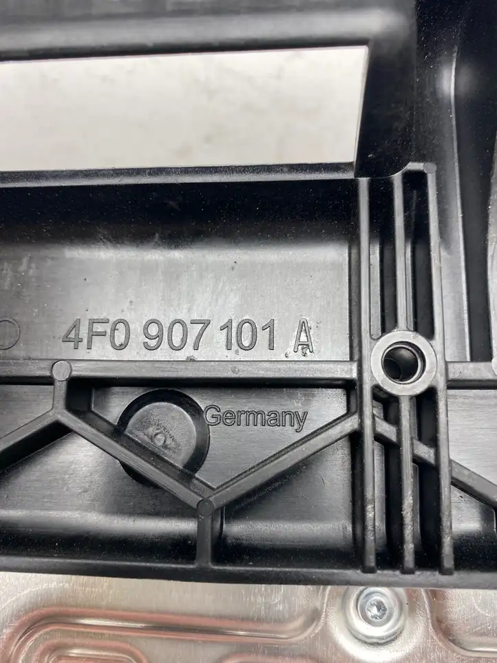 Audi Q5 SQ5 (2008 - 2012) 8T1035223A Усилитель звука — фото 7