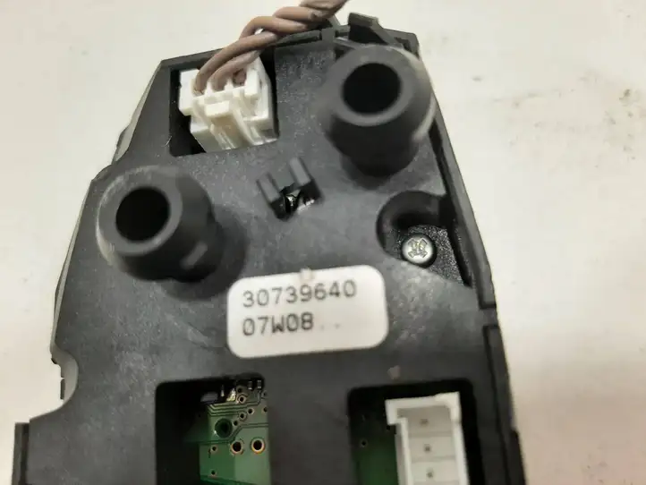 Volvo V70 (2007 - 2013) 30739640 Кнопки на рулевом колесе — фото 4
