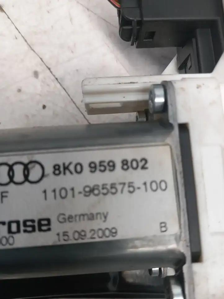 Audi A5 8T 8F (2007 - 2011) 8K0959802 Стеклоподъемник задней двери — фото 3