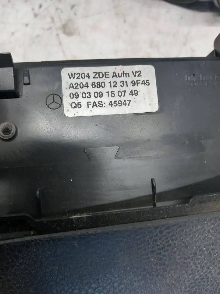 Mercedes-Benz C W204 (2007 - 2014) A2048205497 Магнитола / мультимедийная система — фото 4