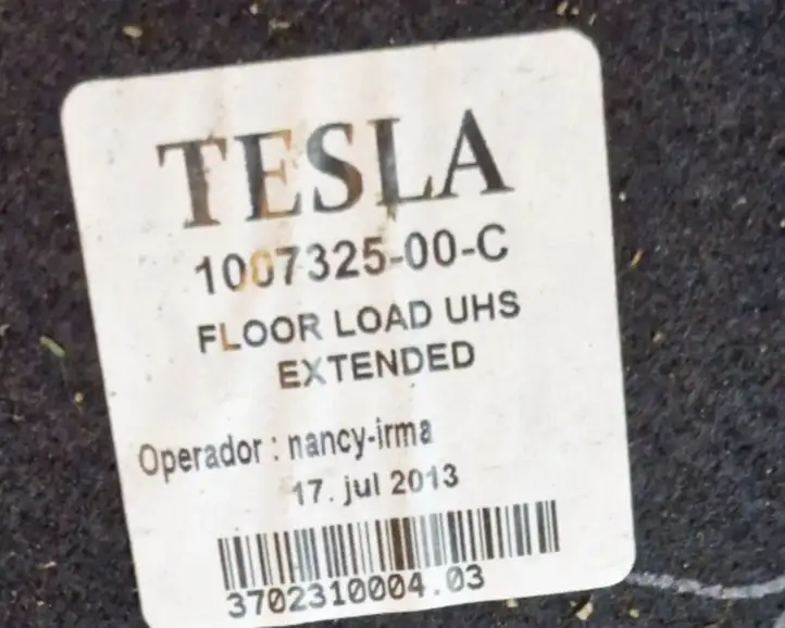 Tesla Model S (2012 - 2016) 100732500C Передний коврик салона — фото 5