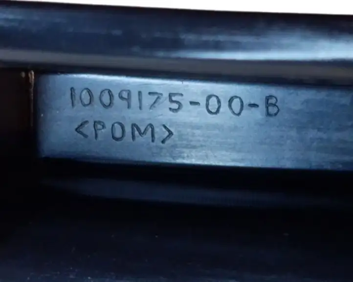 Tesla Model S (2012 - 2016) 100917500B Прочие детали салона — фото 5