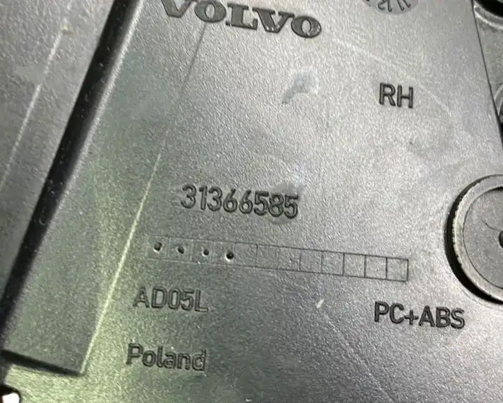Volvo S90, V90 (2016 - 2020) 31366585 Боковой воздушный дефлектор — фото 7