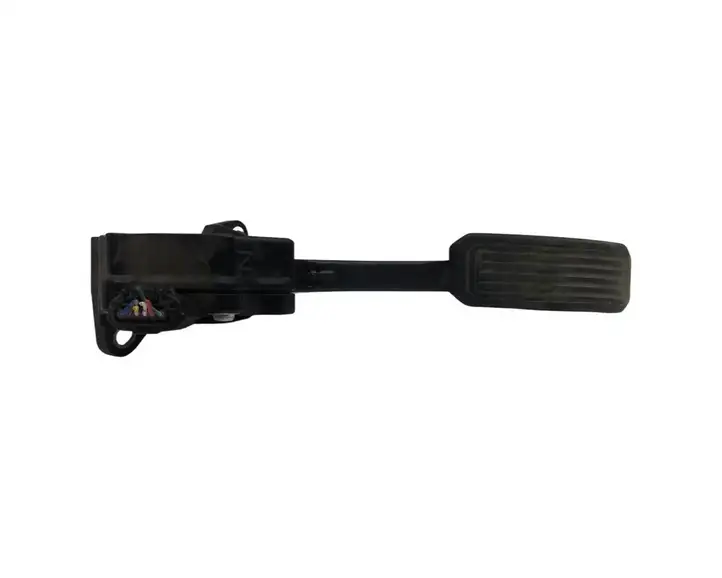Toyota Prius (XW30) (2009 - 2015) 7811012010 Педаль акселератора — фото 1