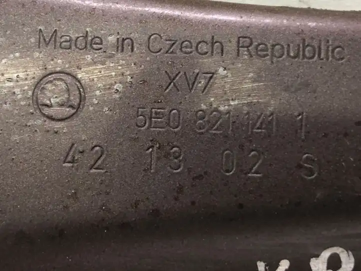 Skoda Octavia Mk3 (5E) (2013 - 2019) 5E0821141 Крепление крыла — фото 2