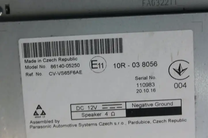 Toyota Avensis T270 (2009 - 2012) 8614005250 Магнитола / мультимедийная система — фото 3