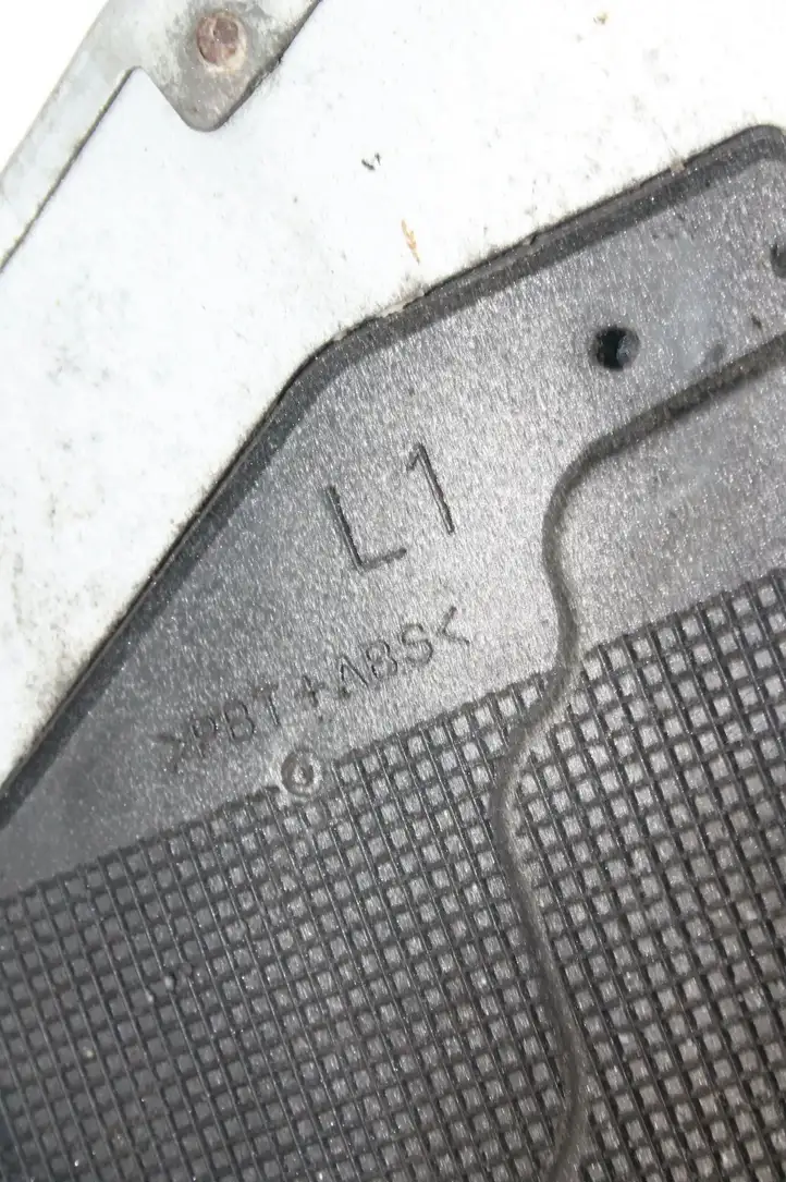 Toyota Corolla Verso E121 (2004 - 2007) Замок задней двери — фото 5