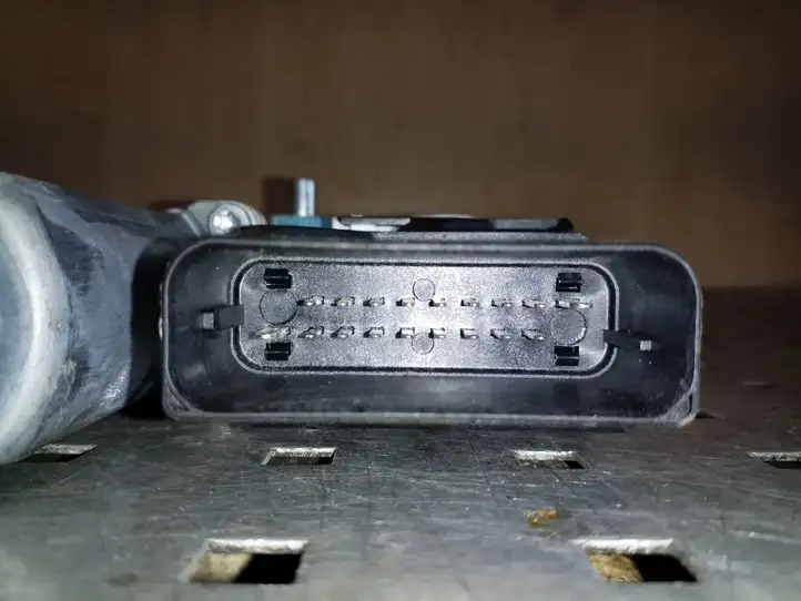 Volkswagen Tiguan (2007 - 2011) 5N0959703B Стеклоподъемник задней двери — фото 3