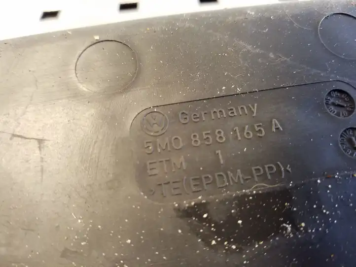 Volkswagen Tiguan (2007 - 2011) 5M0858165A Коврик бардачка — фото 2