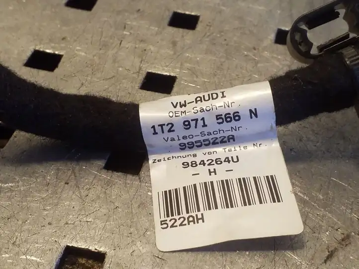 Volkswagen Tiguan (2007 - 2011) 1T2971566N Прочая электропроводка — фото 2