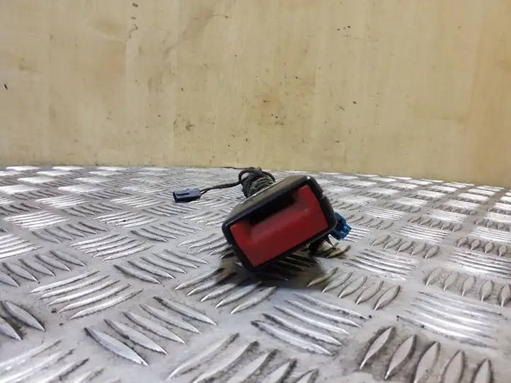 Volkswagen Tiguan (2007 - 2011)  5N0857756F Замок переднего ремня