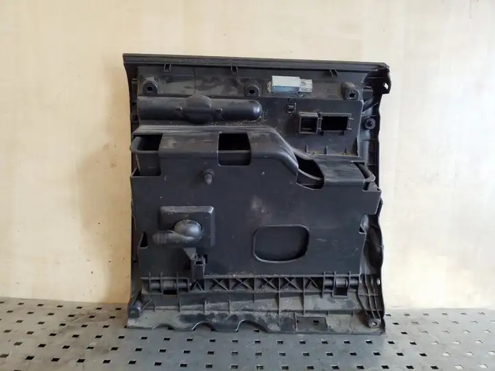 Volkswagen Tiguan (2007 - 2011)  5M2857097S Ящик для вещей