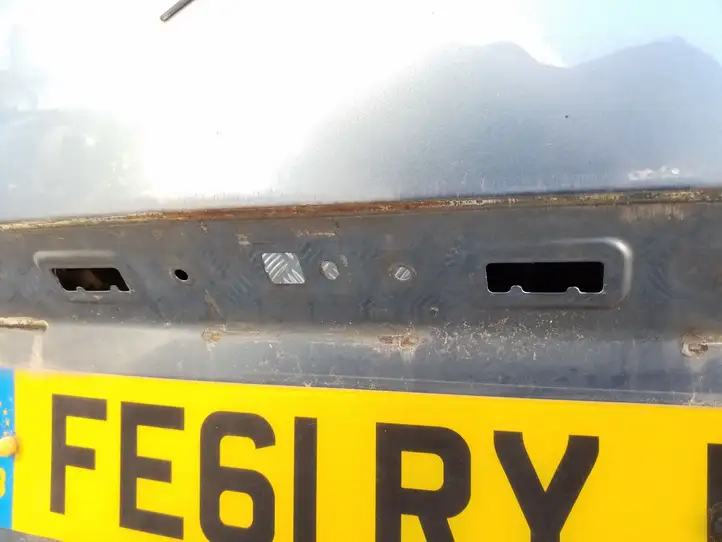 Citroen C4 Picasso (2006 - 2013)   Задняя крышка (багажника)