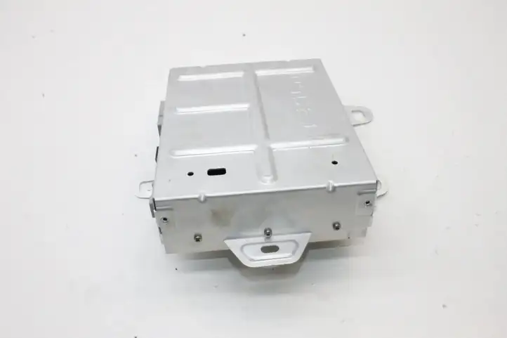 Tesla Model Y (2019 - 2024) 150715201B Усилитель звука — фото 8