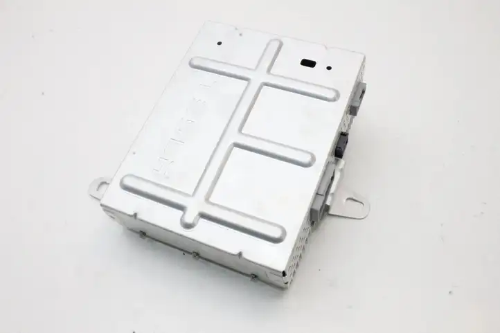 Tesla Model Y (2019 - 2024) 150715201B Усилитель звука — фото 10