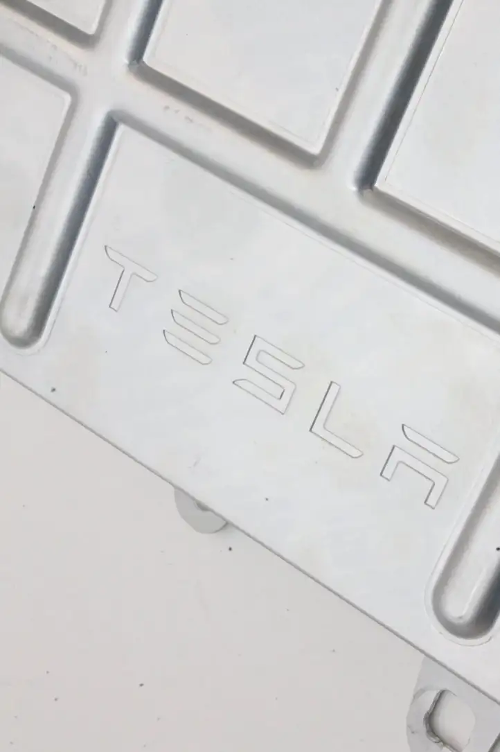 Tesla Model Y (2019 - 2024) 150715201B Усилитель звука — фото 11