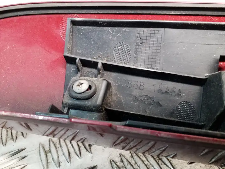 Nissan Juke I F15 (2010 - 2018) 908681KA6A Подсветка номера — фото 5