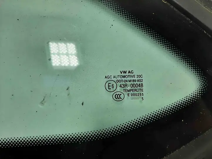 Skoda Rapid (NH) (2012 - 2019) 43R00048 Заднее боковое стекло — фото 3
