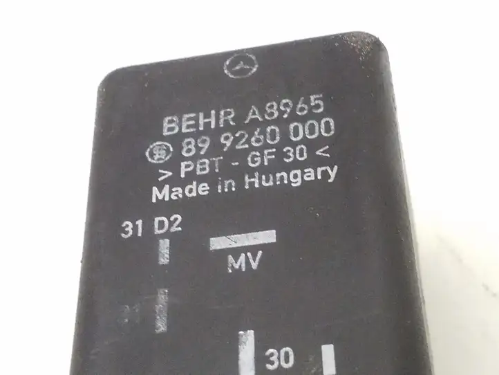 Mercedes-Benz Vito Viano W639 (2003 - 2010) A6398300084 Реле накала свечей — фото 5