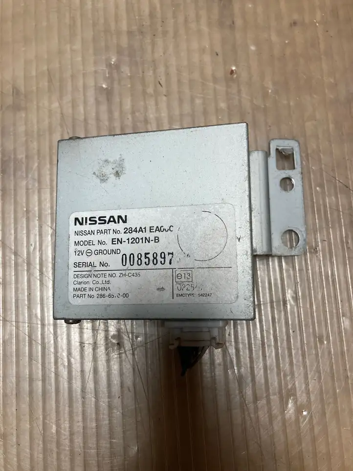 Nissan Pathfinder R51 (2005 - 2012) EN1201NB Усилитель антенны — фото 1