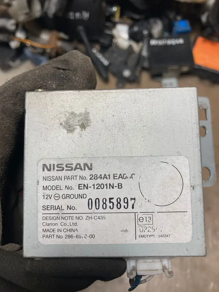Nissan Pathfinder R51 (2005 - 2012) EN1201NB Усилитель антенны — фото 3