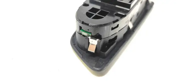 BMW 1 E81 E87 (2004 - 2011) 6970221 Кнопка стеклоподъемников — фото 5