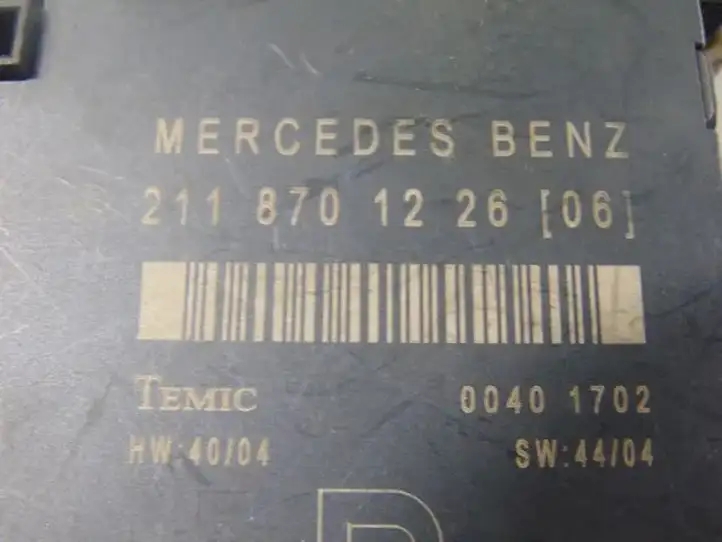 Mercedes-Benz E W211 (2002 - 2009) A2118702885 Блок управления дверью — фото 3