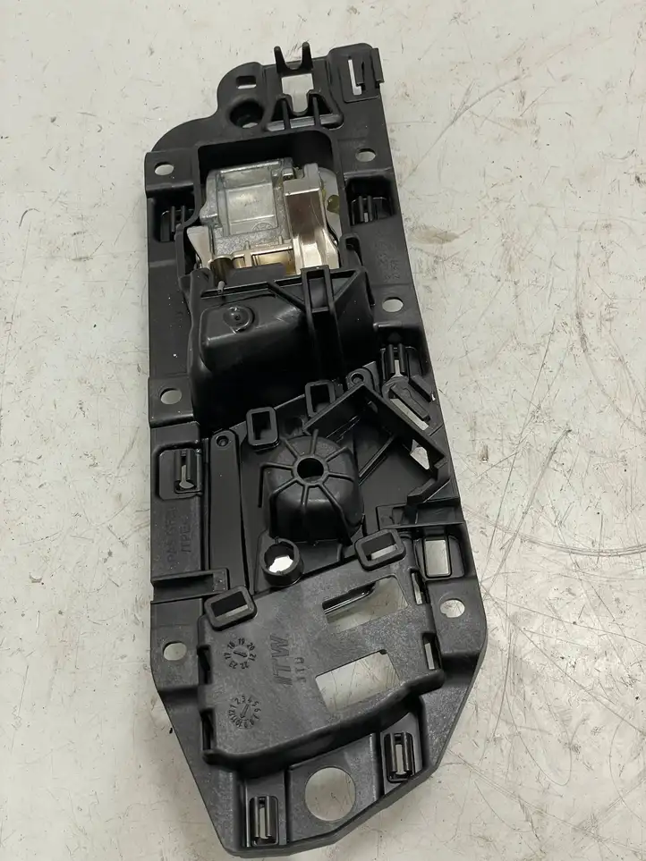 Porsche Cayenne (9Y0 9Y3) (2018 - ) 9Y0837019A Внутренняя ручка задней двери — фото 1