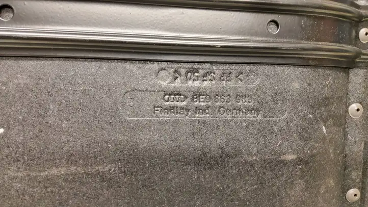 Audi A4 S4 B6 8E 8H (2000 - 2006) 8E9863989 Прочие детали салона — фото 3