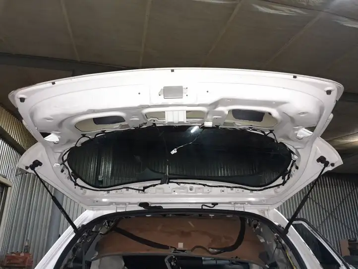 Kia Sorento (2009 - 2014) NOCODE Крышка багажника — фото 6