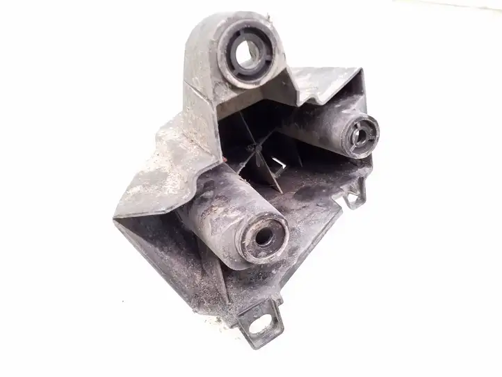 Citroen C4 (2004 - 2008) 9650693680B Кронштейн заднего бампера — фото 2