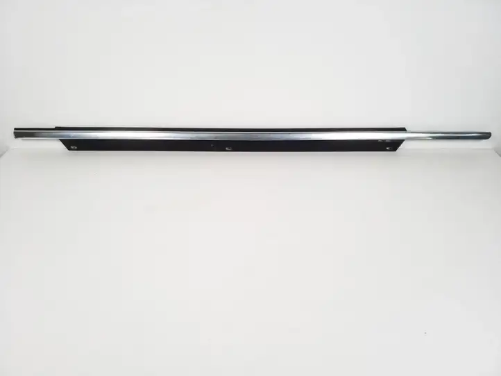 Audi Q7 4L (2005 - 2009) 4L0853284A Накладка стекла передней двери — фото 1