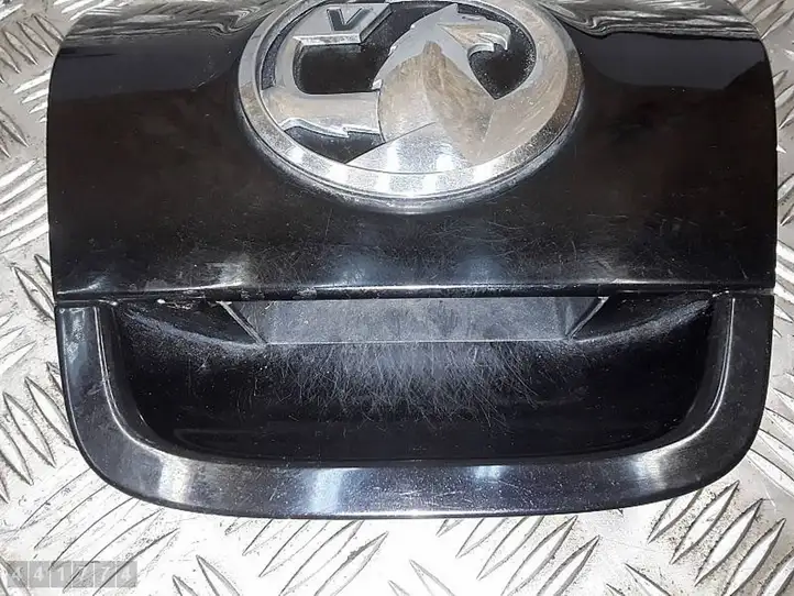 Opel Astra J (2009 - 2012) 13271374 Ручка крышки багажника — фото 2