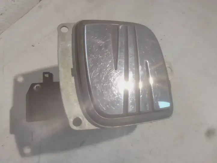 Seat Ibiza III (6L) (2002 - 2008) 6L6827573B Ручка крышки багажника — фото 1