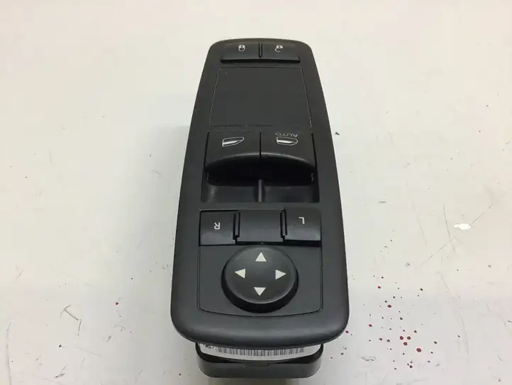 Dodge Grand Caravan (2007 - 2020) 10294870 Кнопка стеклоподъемников — фото 2