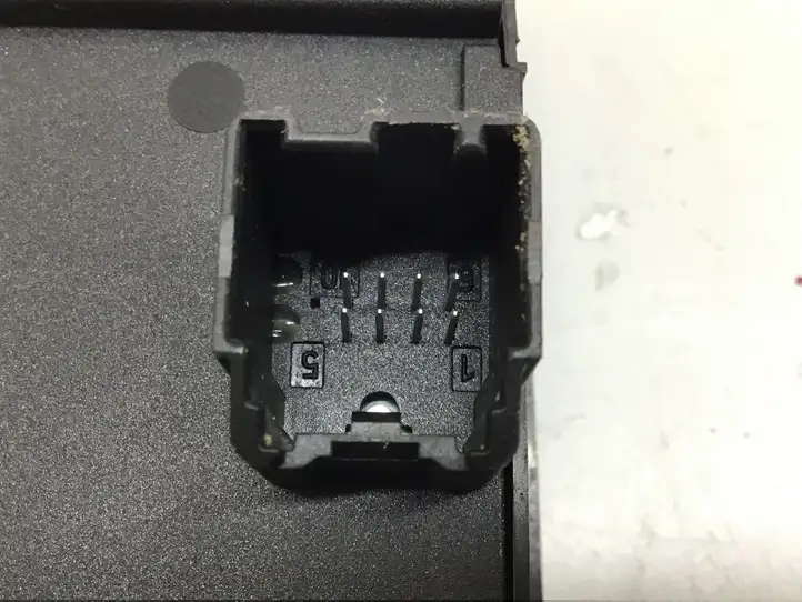 Dodge Grand Caravan (2007 - 2020) 10294870 Кнопка стеклоподъемников — фото 4