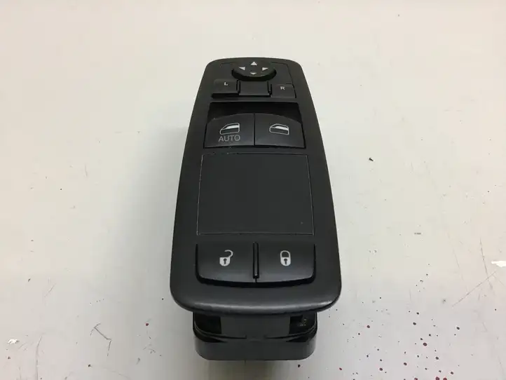 Dodge Grand Caravan (2007 - 2020) 10294870 Кнопка стеклоподъемников — фото 5
