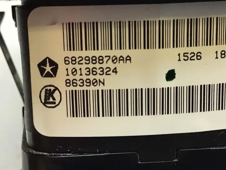 Dodge Grand Caravan (2007 - 2020) 10294870 Кнопка стеклоподъемников — фото 11