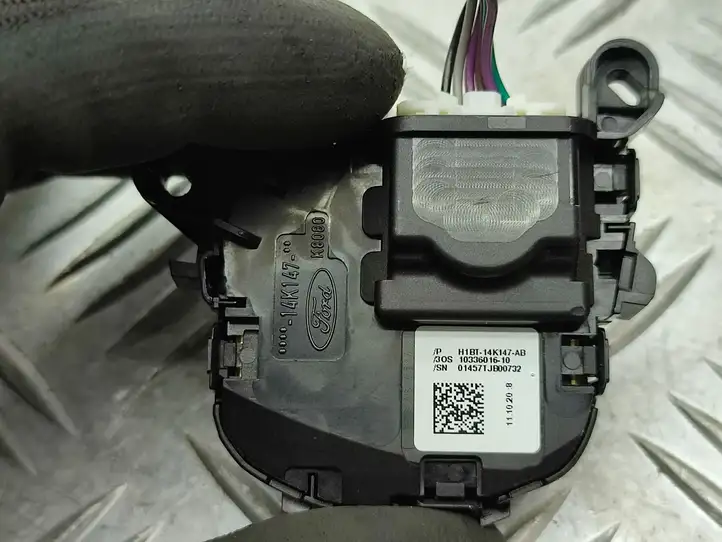 Ford Focus (2019 - ) H1BT14K147AB Кнопки на рулевом колесе — фото 6