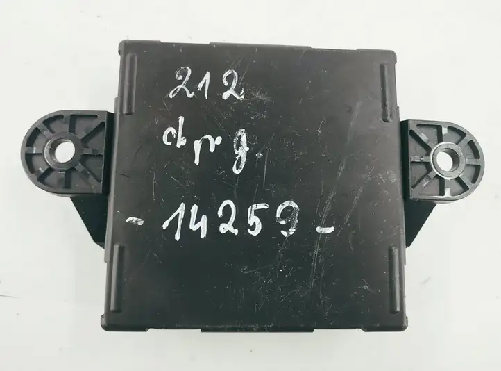 Mercedes-Benz E W212 (2009 - 2016) DALISID1924 Блок управления дверью — фото 2