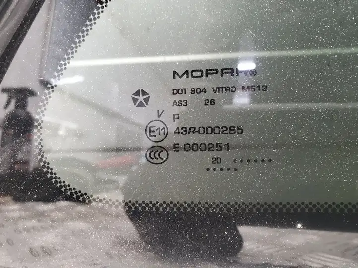 Jeep Grand Cherokee (2010 - 2021) 68266986AB Заднее боковое стекло — фото 6