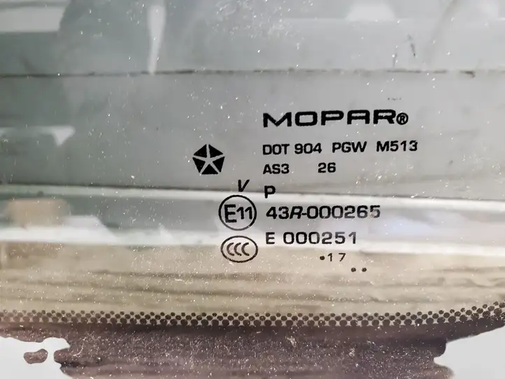 Jeep Grand Cherokee (2010 - 2021) 68259511AB Заднее боковое стекло — фото 4