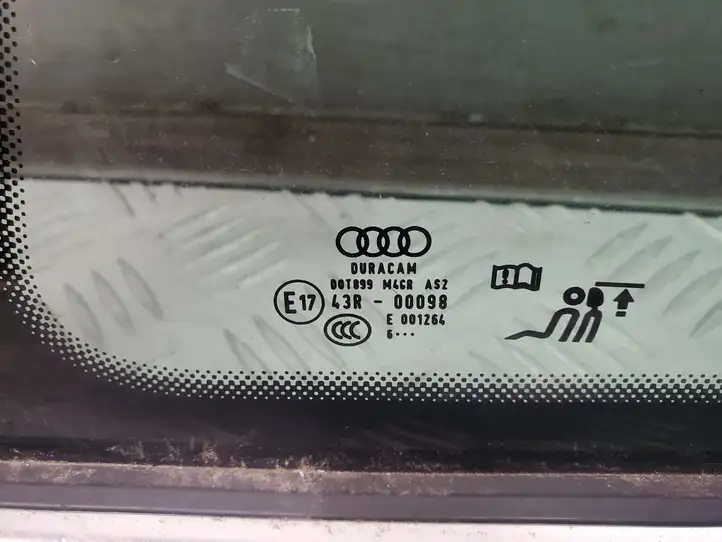 Audi A5 (2016 - ) 8W6845297J Заднее боковое стекло — фото 4