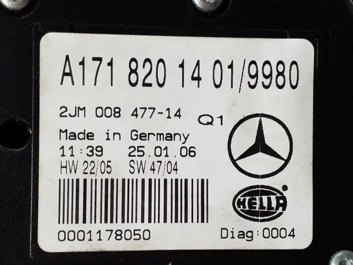 Mercedes-Benz SLK R171 (2005 - 2011) A1718201401 Включатель освещения интерьера — фото 2