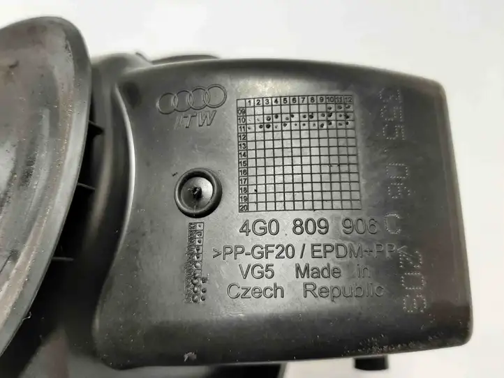 Audi A6 C7 (2011 - 2014) 4G0809906C Отделка лючка топливного бака — фото 4